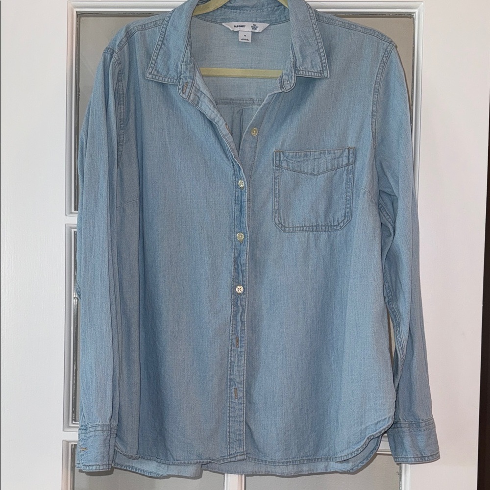 Old Navy Light Blue Button Down Shirt